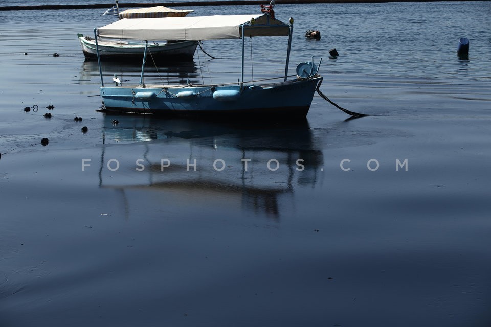 Oil pollution in the Saronic Gulf / Ρύπανση στο Σαρωνικό μετά τη βύθιση δεξαμενοπλοίου