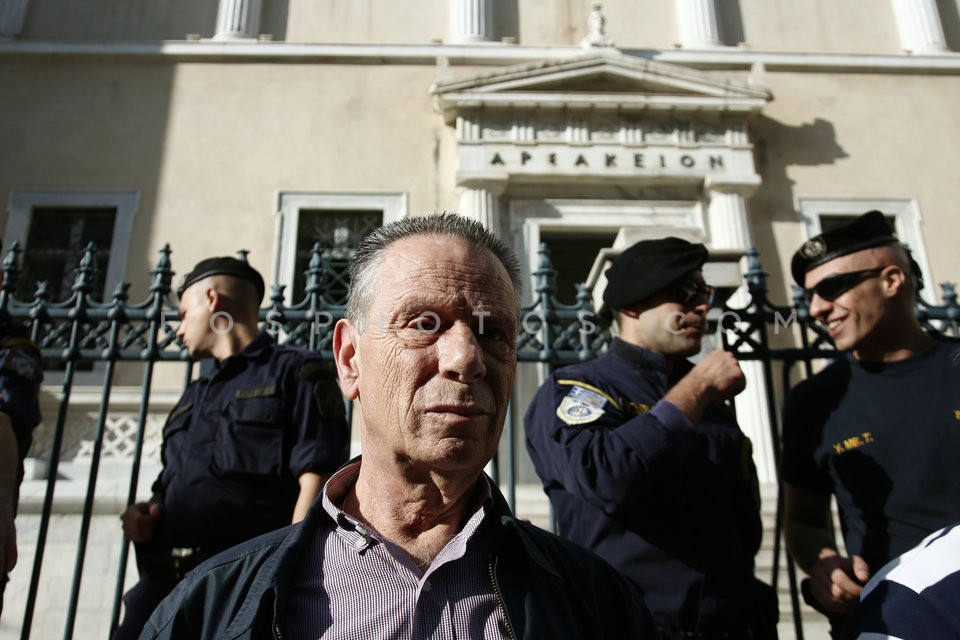 Rally against pension cuts / Συγκέντρωση διαμαρτυρίας συνταξιούχων