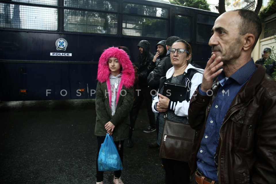 Syrian refugees protest at the German embassy / Διαμαρτυρία προσφύγων στην Γερμανική πρεσβεία