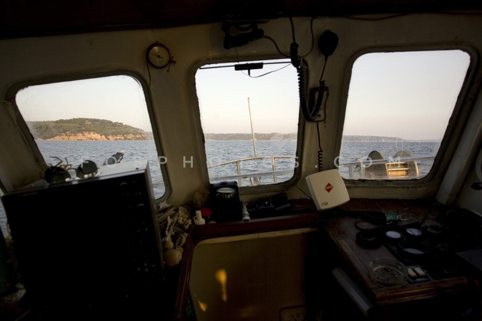 kostas the fisherman / ο Κώστας ο ψαράς