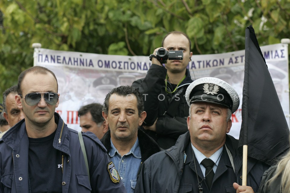 Uniformed protest  / Συγκέντρωση διαμαρτυρίας ένστολων