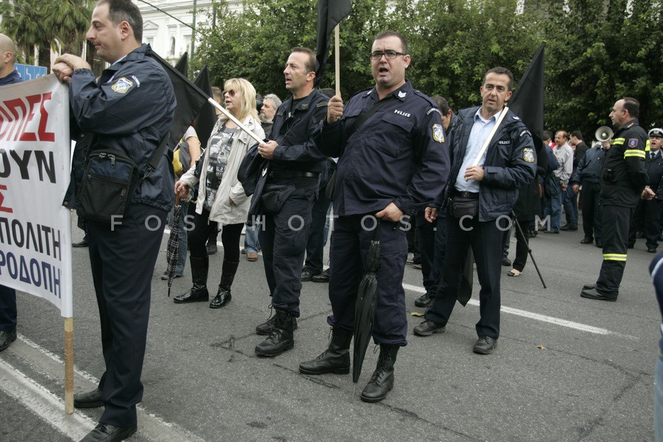 Uniformed protest  / Συγκέντρωση διαμαρτυρίας ένστολων