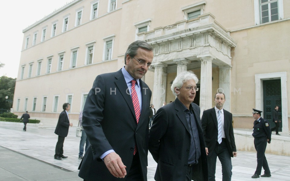 Samaras -  Venizelos meeting  /  Σαμαράς - Βενιζέλος