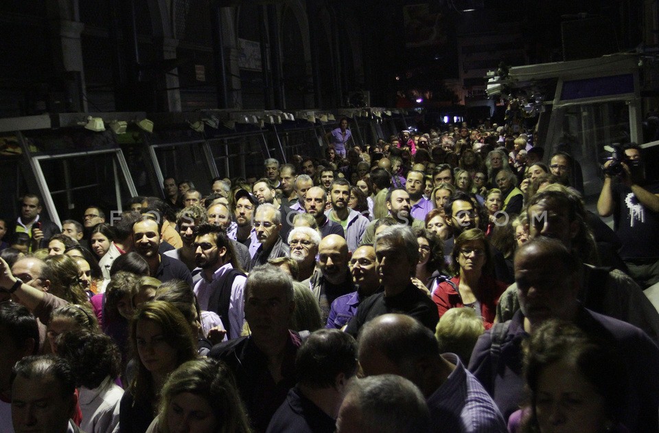 Greek National Opera Performs in Central Meat Market  / Εθνική Λυρική Σκηνή στην Βαρβάκειο