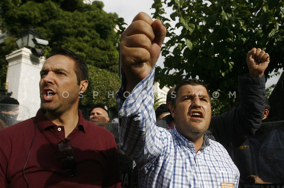 Employees in municipalities at Protest march  /  Πορεία ΠΟΕ-ΟΤΑ