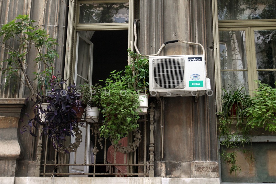 Balcony at old house   /  Μπαλκόνι σε παλιο σπίτι