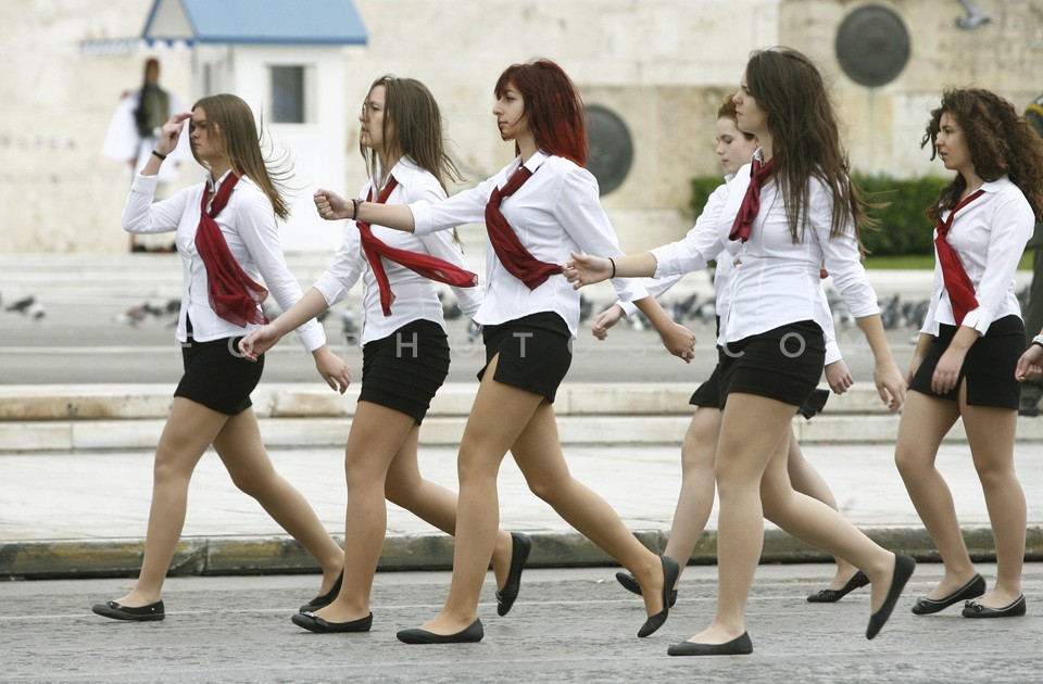 Student parade in Athens  /  Μαθητική παρέλαση στην Αθήνα