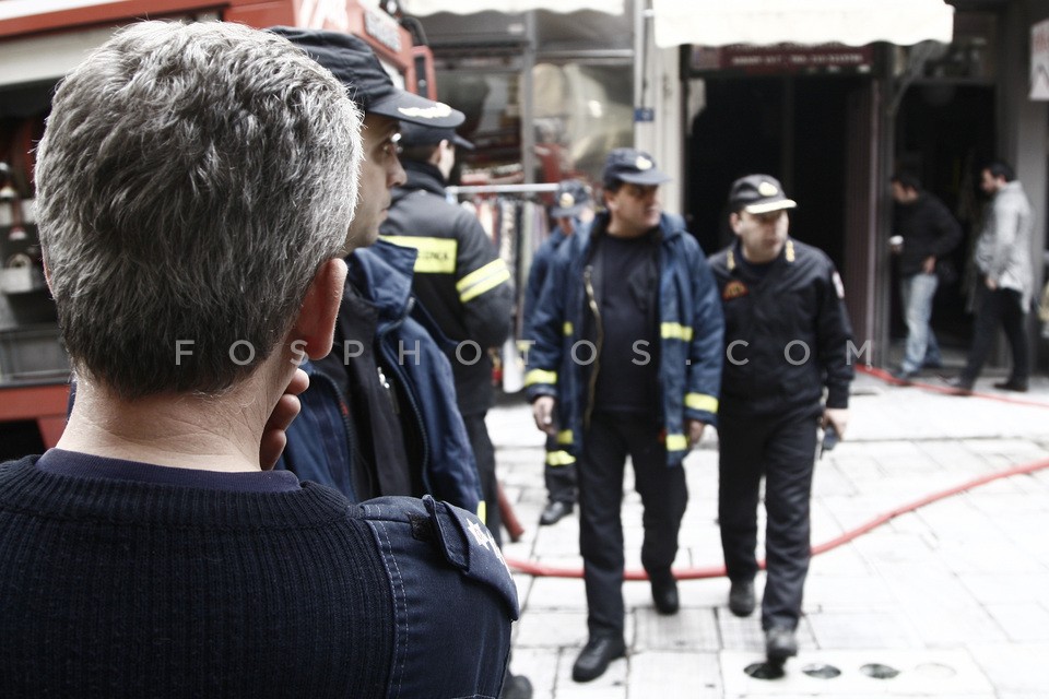 Fire at Aiolou street / Πυρκαγιά στην Αιόλου