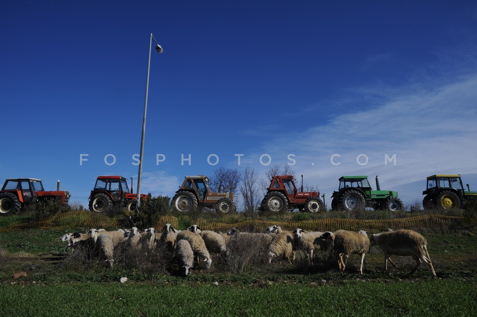 Greek farmers protest and block national roads