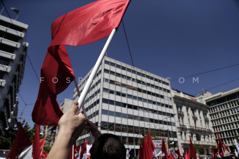 Communist Affiliated in Syntagma for May Day / Συγκέντρωση του ΠΑΜΕ στο Σύνταγμα για την Πρωτομαγιά