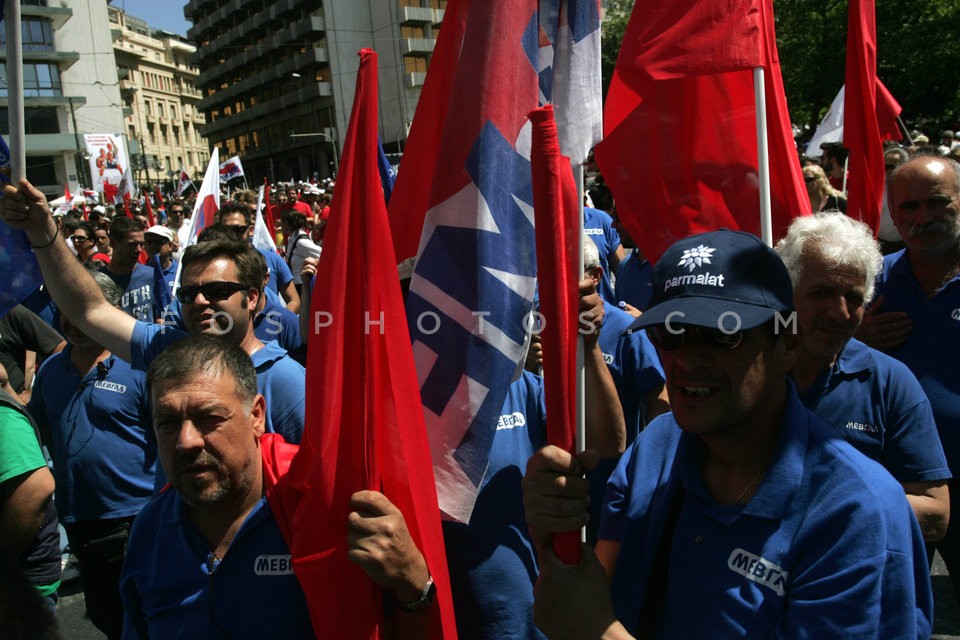 Communist Affiliated in Syntagma for May Day / Συγκέντρωση του ΠΑΜΕ στο Σύνταγμα για την Πρωτομαγιά