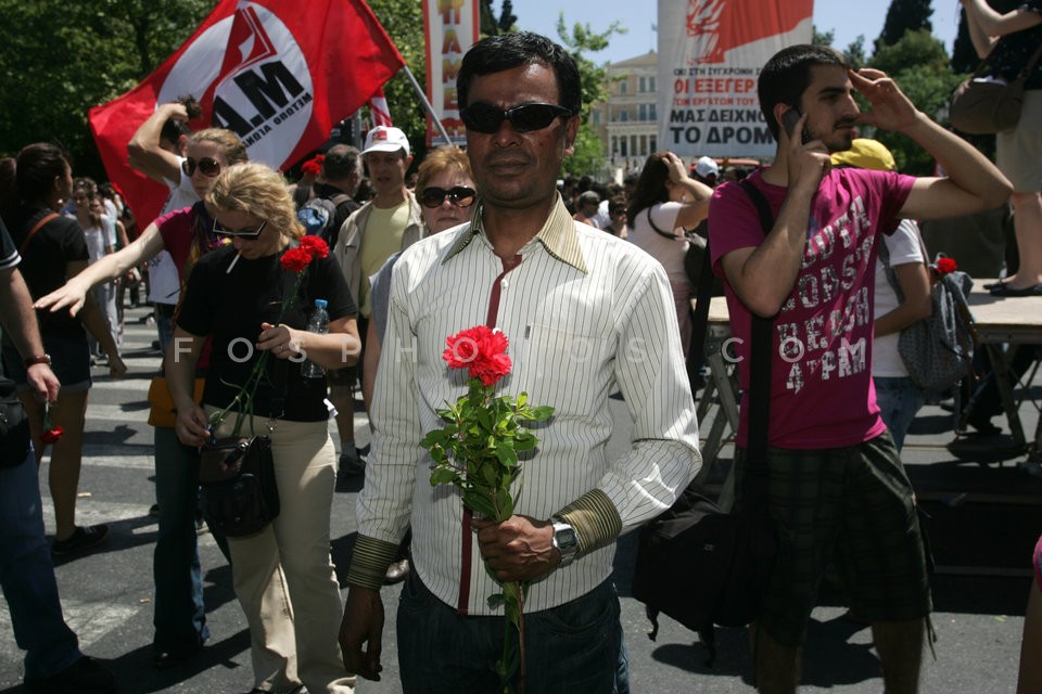 Communist Affiliated in Syntagma for May Day / Συγκέντρωση του ΠΑΜΕ στο Σύνταγμα για την Πρωτομαγιά