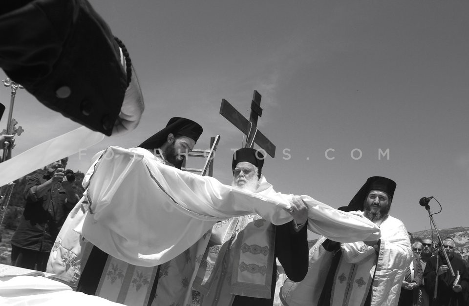 Good Friday at Pendeli  Monastery  /  Μεγάλη Παρασκευή  Ιερά Μονή Πεντέλης