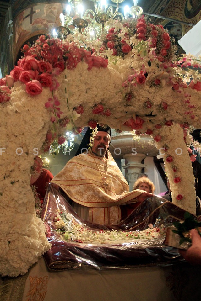 Good Friday procession of the Epitaph  /  Μεγάλη Παρασκευή  περιφορά του Επιταφίου