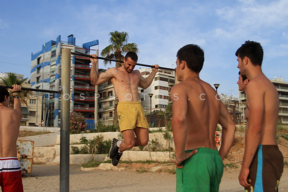 Scenes from the coastal Athens   /  Σκηνές απο την παραλία