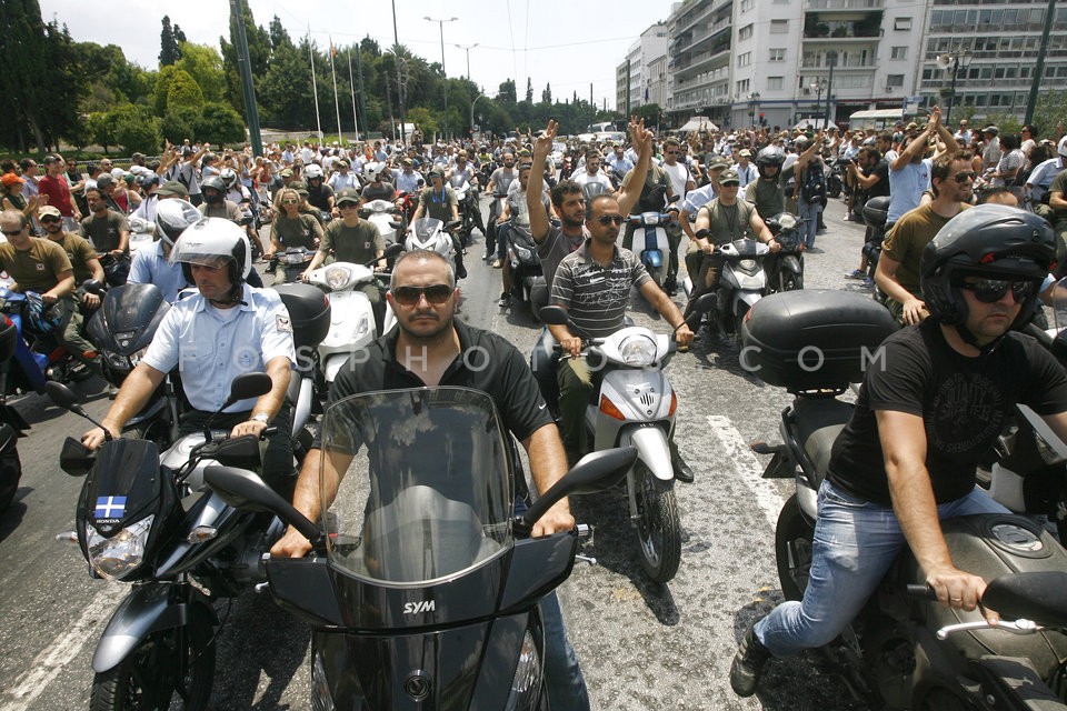 Motorized Protest Rally  / Μηχανοκίνητη Πορεία