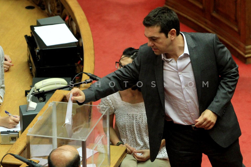 Debate at Parliament on the list Lagarde / Ολομέλεια της Βουλής για λίστα Λαγκάρντ