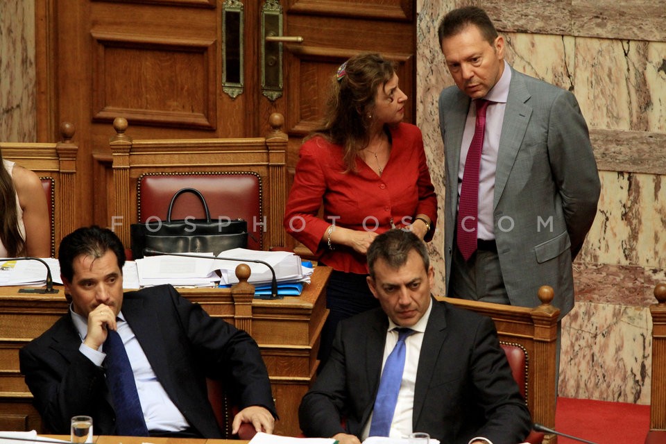 Debate at Parliament   / Ολομέλεια της Βουλής Πολυνομοσχέδιο