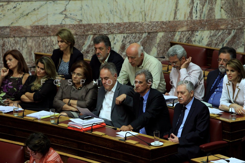 Debate at Parliament   / Ολομέλεια της Βουλής Πολυνομοσχέδιο