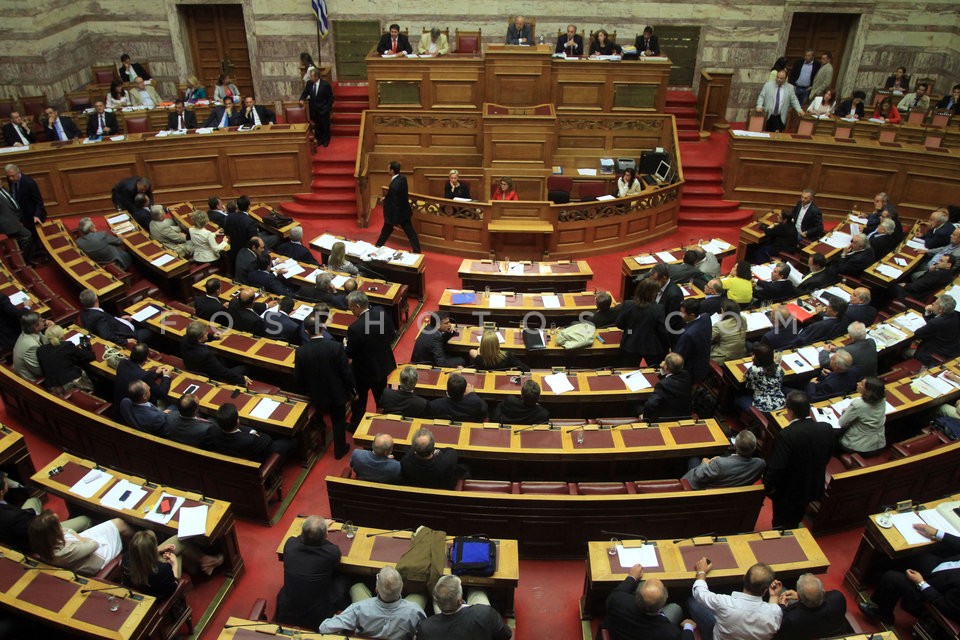 Debate at Parliament   / Ολομέλεια της Βουλής Πολυνομοσχέδιο