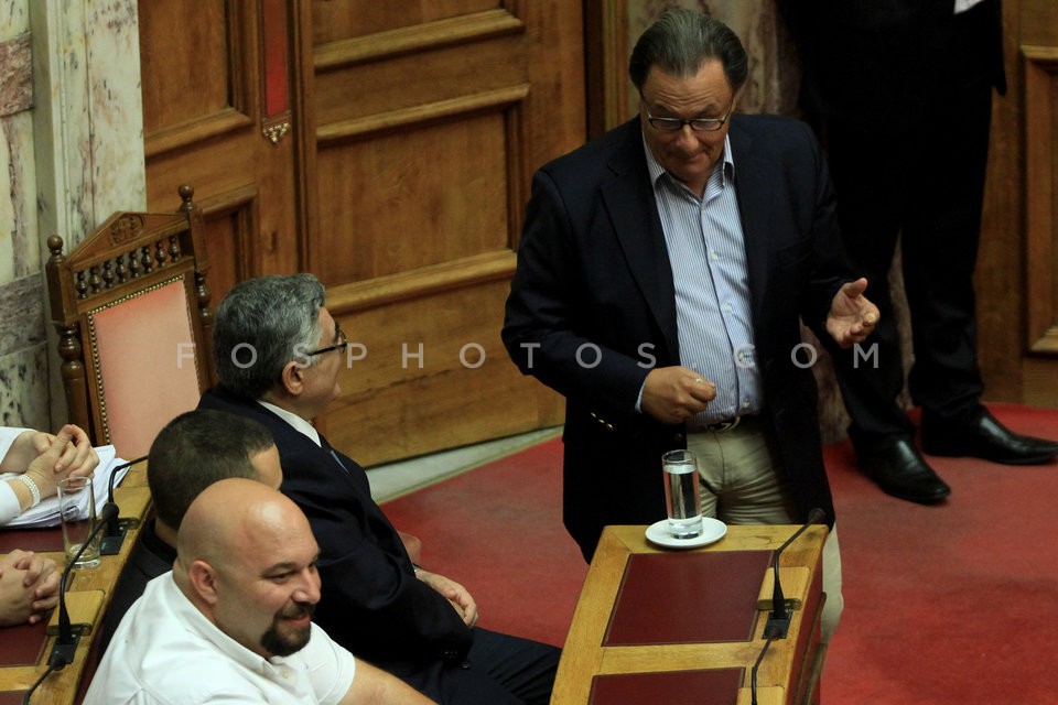 Debate at Parliament   / Ολομέλεια της Βουλής Πολυνομοσχέδιο