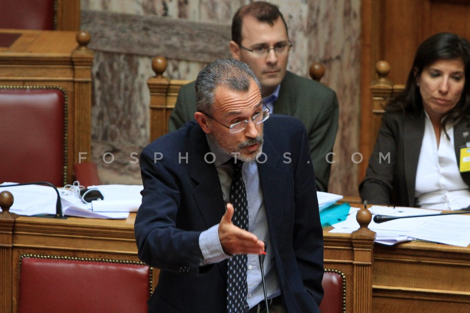 Debate at Parliament   / Συζήτηση νομοσχεδίου για δημόσια τηλεόραση