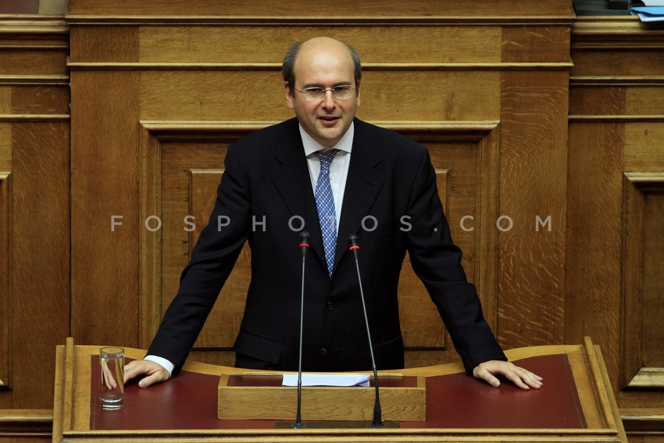 Protest rally against the abolition of the Sunday holiday  /  Συλλαλητήριο κατά της κατάργησης της κυριακάτικης αργίας