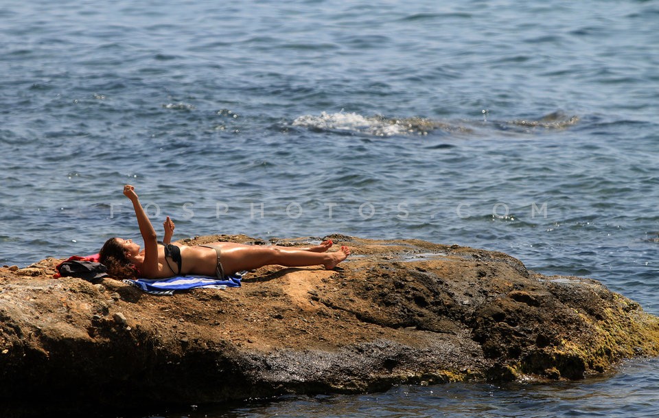 Hottest day of the summer  /  Η πιο ζεστή ημέρα του καλοκαιριού