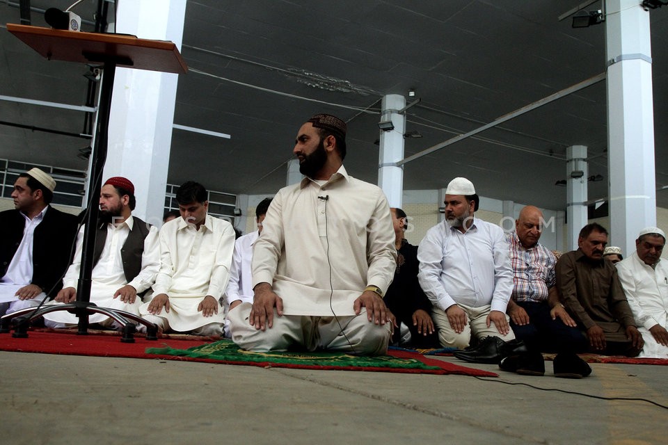 Muslim Prayer at the Peace and Friendship Stadium  (SEF) /  Προσευχή   Μουσουλμάνων στο Στάδιο Ειρήνης και Φιλίας