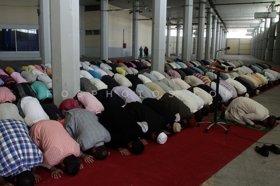 Muslim Prayer at the Peace and Friendship Stadium  (SEF) /  Προσευχή   Μουσουλμάνων στο Στάδιο Ειρήνης και Φιλίας