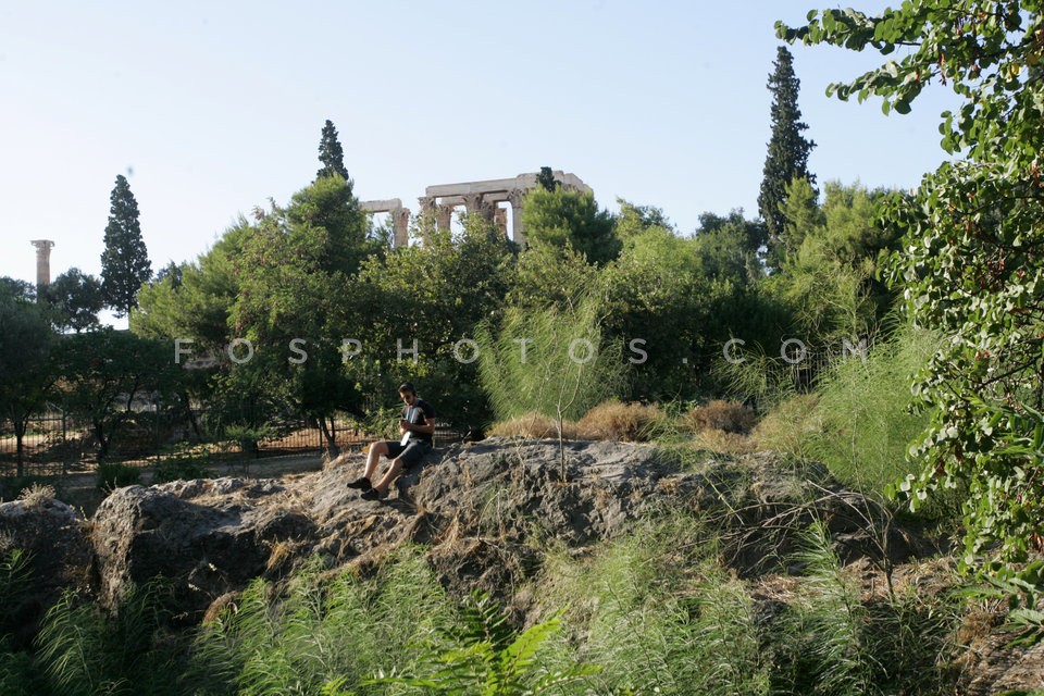 Philosophers at Sacred Resting Place of Pan / Φιλόσοφοι στο Ιερό Τόπο Ανάπαυσης του Πανός