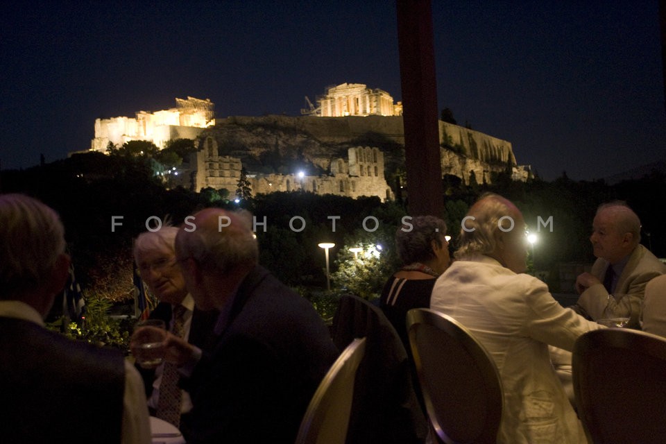 Philosophers at Reception Dinner / Φιλόσοφοι σε Δείπνο Υποδοχής