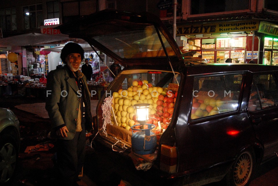 Night fruit street seller