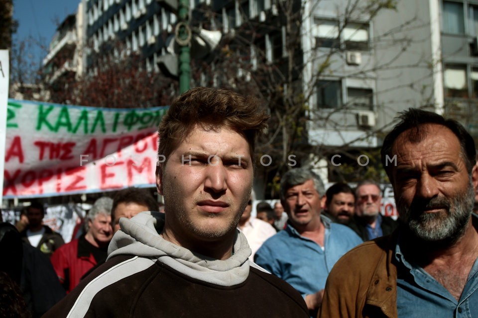 Farmers rally in central Athens  / Συγκέντρωση αγροτών στην πλατεία Βάθη