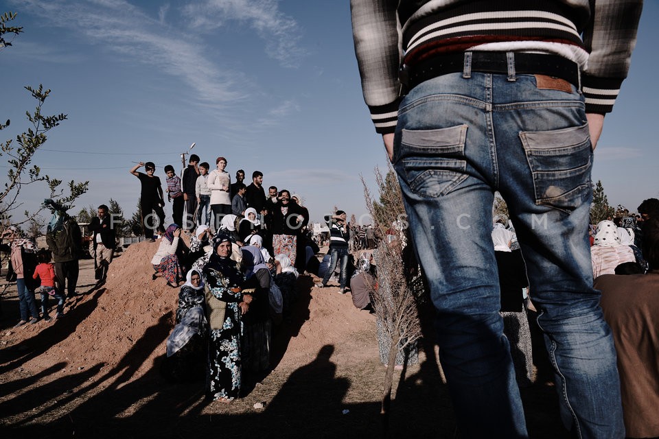 Funeral of Kurdish guerrillas in Suruc / Κηδεία Κούρδων ανταρτών στο Σουρούκ