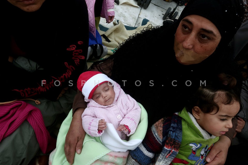 Refugees from Syria on hunger strike /  Απεργία πείνας προσφύγων απο την Συρία