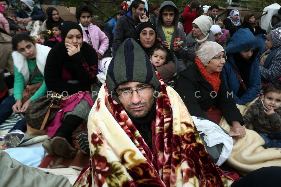 Refugees from Syria on hunger strike /  Απεργία πείνας προσφύγων απο την Συρία