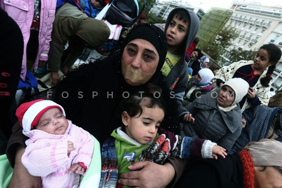 Refugees from Syria on hunger strike /  Απεργία πείνας προσφύγων απο την Συρία