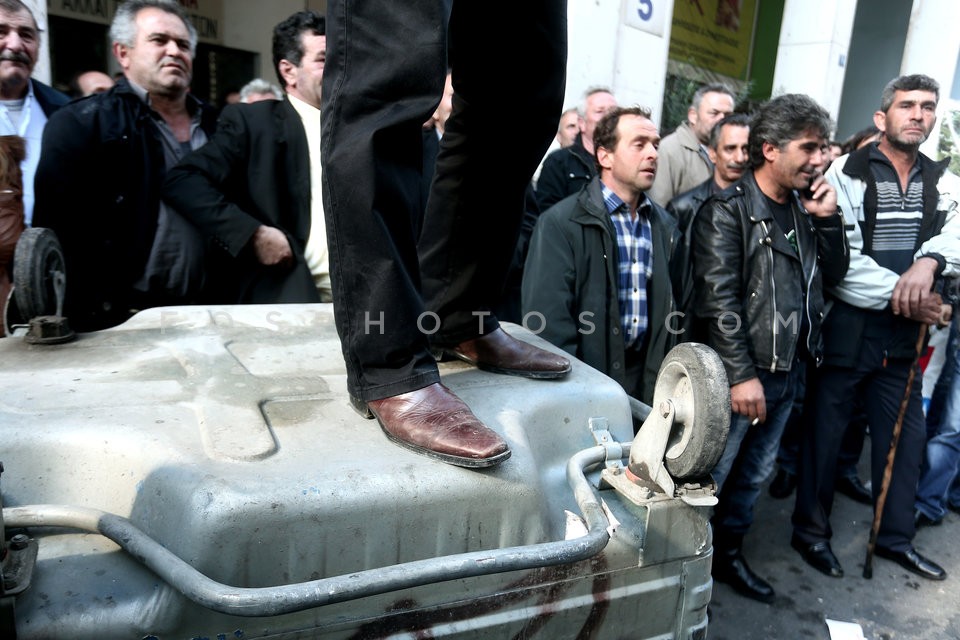 Livestock farmers at protest march at the Rural Development Ministry  / Πορεία στο υπουργείο Αγροτικής Ανάπτυξης απο κτηνοτρόφους