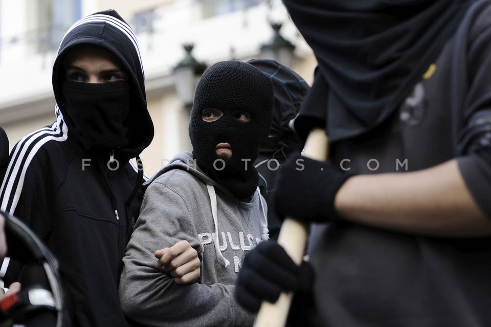 Students in protest march in memory of A.Grigoropoulos /  Πορεία μαθητών στην μνήμη του Α.Γρηγορόπουλου