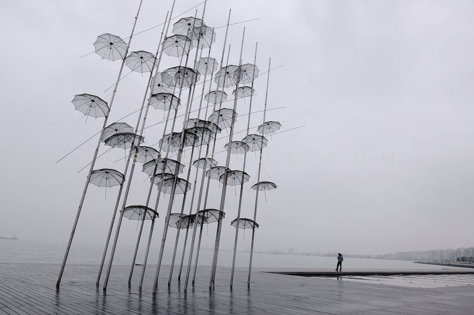 Bad weather continues in Thessaloniki / Η κακοκαιρία συνεχίζεται στη Θεσσαλονίκη