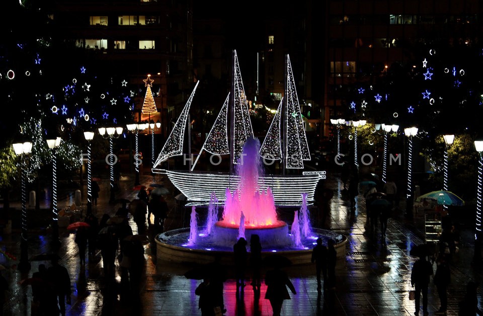 Images from central Athens  /  Εικόνες απο το κέντρο της Αθήνας