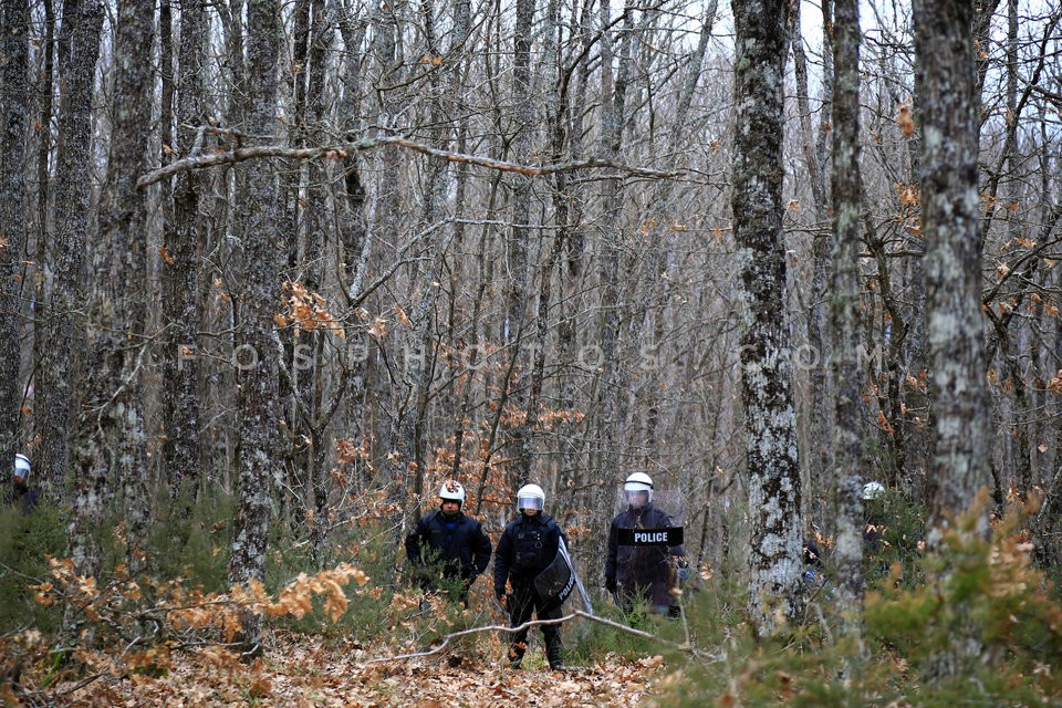 Demonstration against gold-mining at Skouries-Chalkidiki / Πορεία ενάντια στα μεταλλεία χρυσού στις Σκουριές