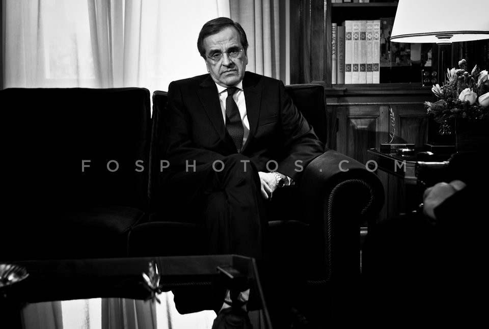 Greek President Karolos Papoulias received Prime Minister Antonis Samaras, at the Presidential palace / Συνάντηση του Πρόεδρου της Δημοκρατίας Κάρολου Παπούλια με τον πρωθυπουργό Αντώνη Σαμαρά.