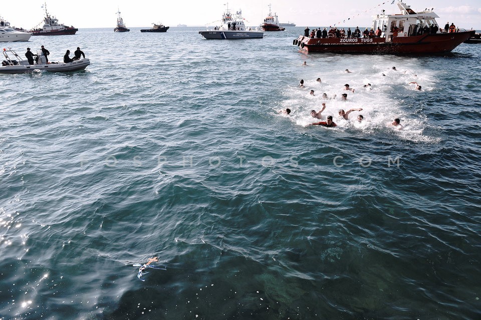 Blessing of waters celebrated in Thessaloniki in epiphany day / Αγιασμός υδάτων στη Θεσσαλονίκη