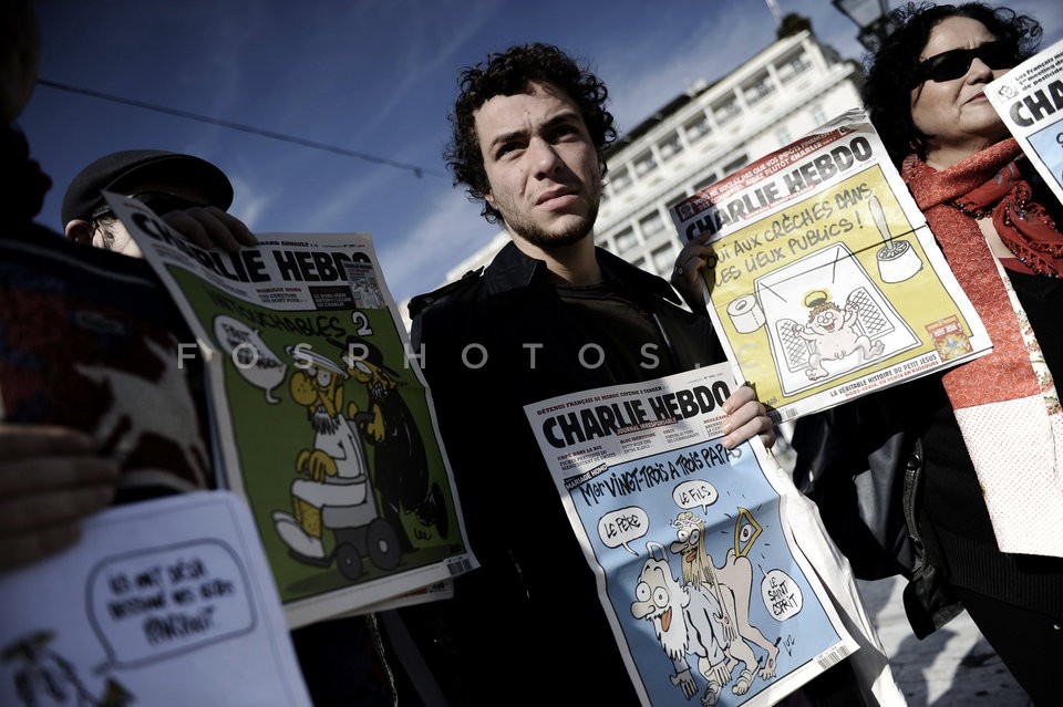 'Je suis Charlie' solidarity gathering in Athens   / Συγκέντρωση συμπαράστασης "Je suis Charlie" στην πλατεία Συντάγματος