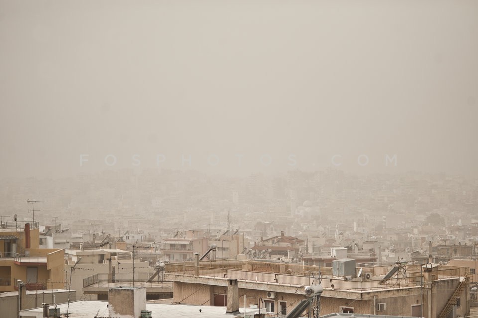 African dust covers Athens / Αφρικάνικη σκόνη πάνο από την Αθήνα