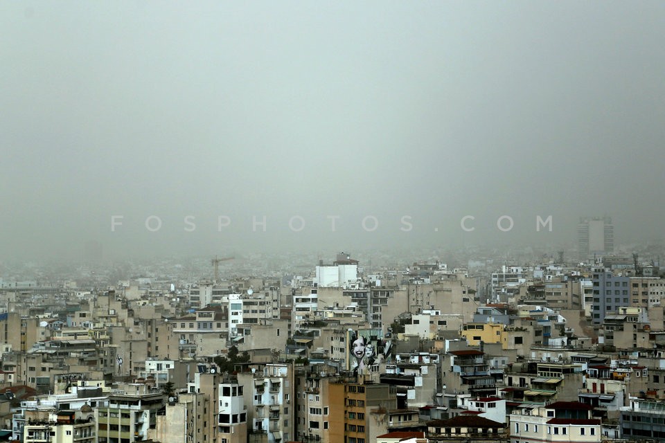 Suffocating atmosphere in Athens  / Αποπνικτική η ατμόσφαιρα στην Αττική